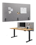 Grauer Schreibtisch Trennwand mit ergonomisch fuer flexible Arbeitsbereiche